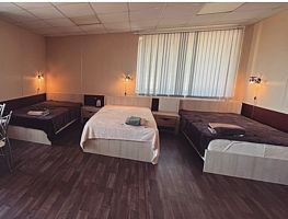 Трёхместный номер № 16, База отдыха Александровская, посёлок Мамонтовка