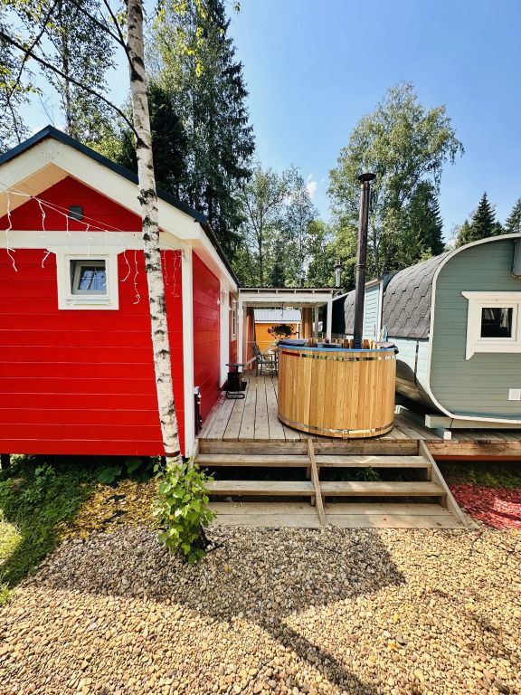 Красный домик в лесу на Живописной улице, Московская область: фото 5