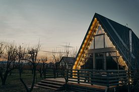 Семейный коттедж с красивым видом из окна, Глэмпинг Apparadise Glamping & Spa, Смоленская