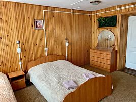 Четырёхместный семейный полулюкс с красивым видом из окна, Турбаза Далай, Баргузинский район