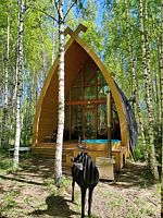 Коттедж с 2 комнатами с балконом, База отдыха Дух Природы, Рушиново