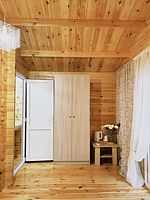 Двухместный коттедж с балконом и с красивым видом из окна двуспальная кровать, База Отдыха Неанила, Гудаута