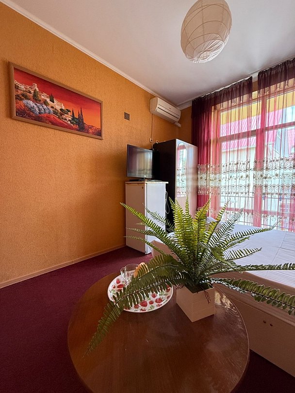 Стандартный 3-местный (с балконом)