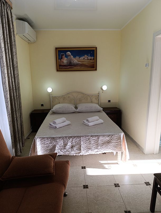 Семейный 5-местный 2-комнатный (1 этаж)