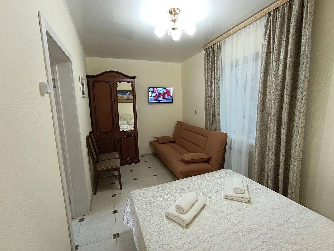 Семейный 5-местный 2-комнатный (1 этаж)