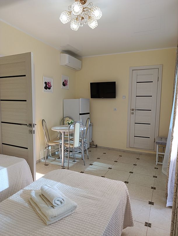 Семейный 5-местный 2-комнатный (1 этаж)