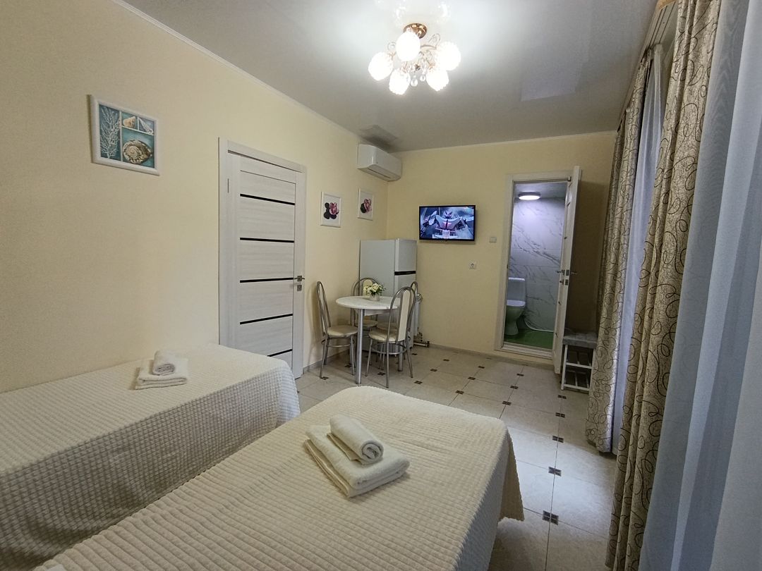 Семейный 5-местный 2-комнатный (1 этаж)