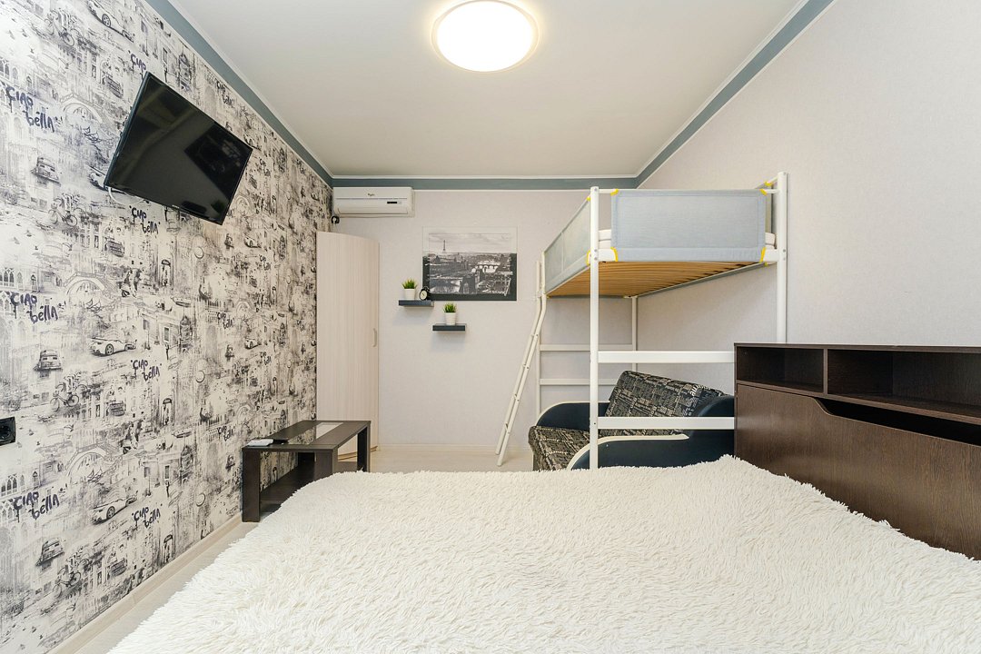 Номер 4-местный 1-комнатный стандартный «Black & White»