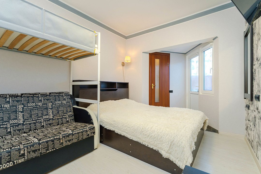 Номер 4-местный 1-комнатный стандартный «Black & White»