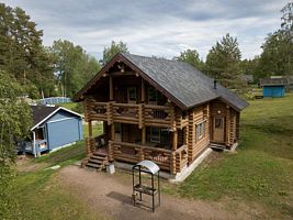 Коттедж № 3, База отдыха Аквамарин, Приозерский район