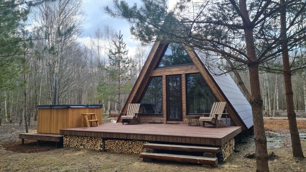 Глэмпинг Ёлкино За Палкино  (домик 1 - Волчье Логово), Палкинский район, Псковская область