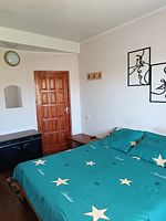 Двухместный номер Standard с балконом и с видом на сад двуспальная кровать, Гостевой дом Казантип-72 на Азовском море, село Новоотрадное