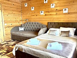 Трёхместная комната, Гостевой дом Сова, Каменномостский