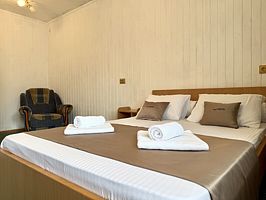 Двухместная комната  с доп. местом, Гостевой дом Korniloff от Травел Хотелс Антураж, станица Даховская