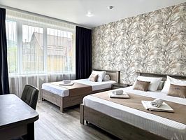 Трехместная комната комфорт, Гостевой дом Korniloff от Травел Хотелс Антураж, станица Даховская