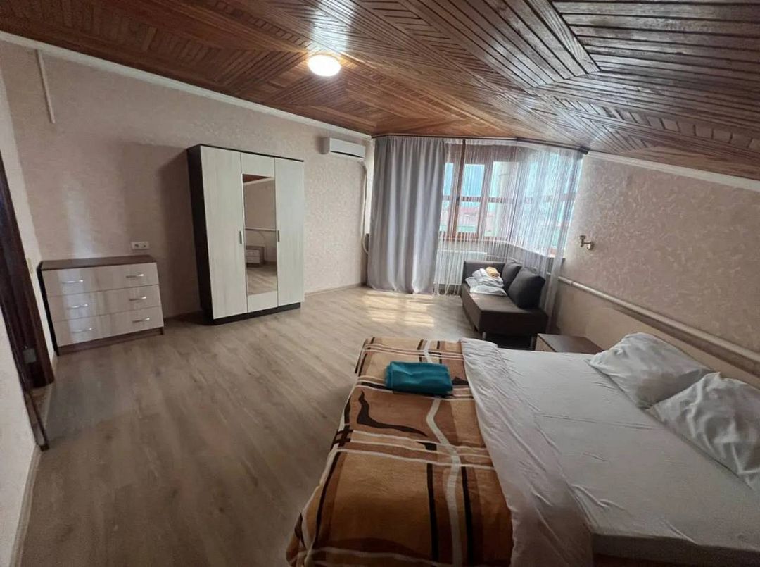 Стандартный 6-местный 2-комнатный