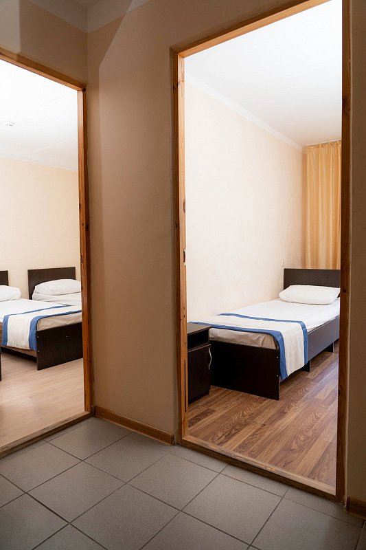 10-местный 4-комнатный (без кухни)