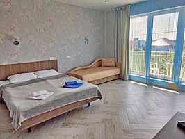 Апартаменты c 1 комнатой с балконом, Частный дом Комнаты в 350 метрах от моря, Зеленоградск