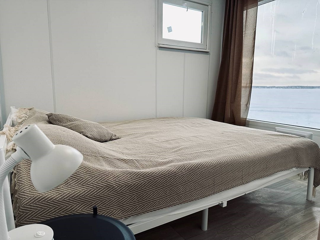 Домик 4-местный 2-комнатный №1 (вид на озеро)