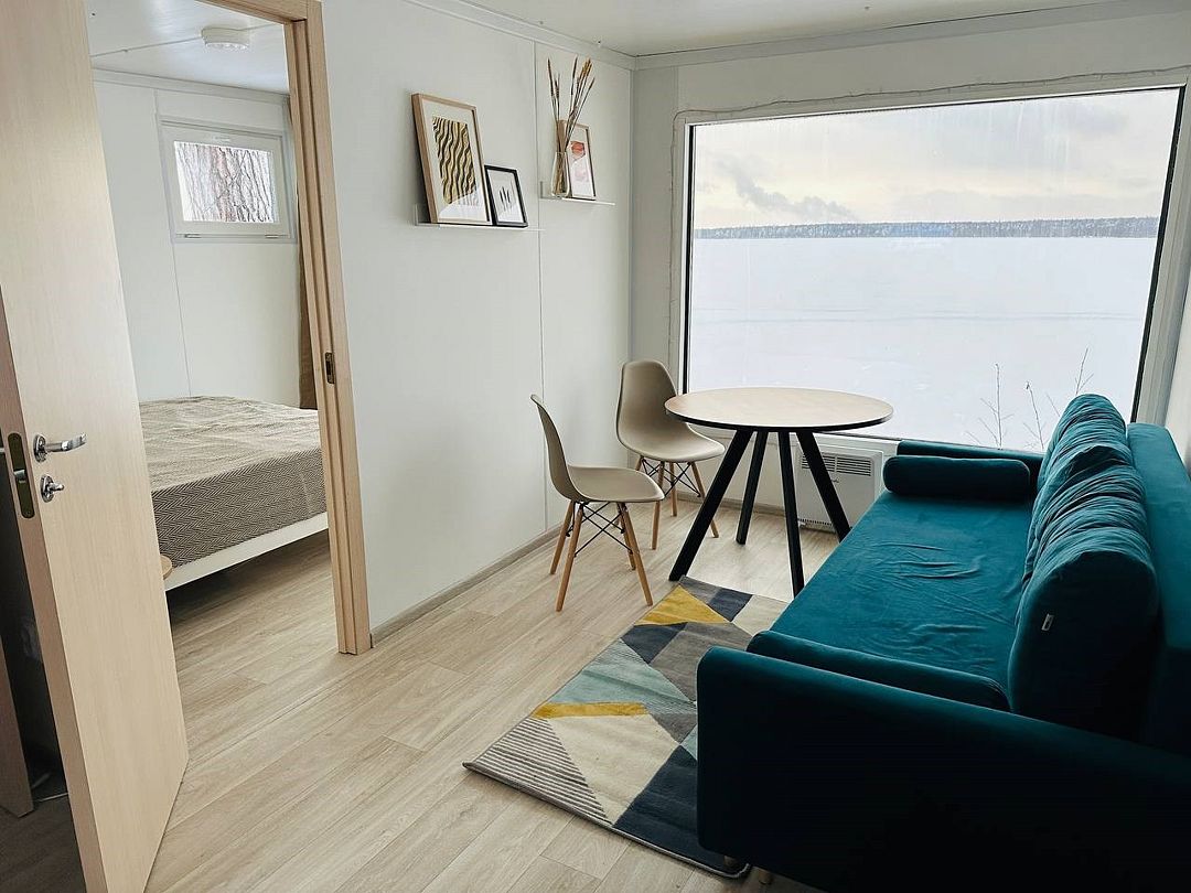 Домик 4-местный 2-комнатный №2 (вид на озеро)