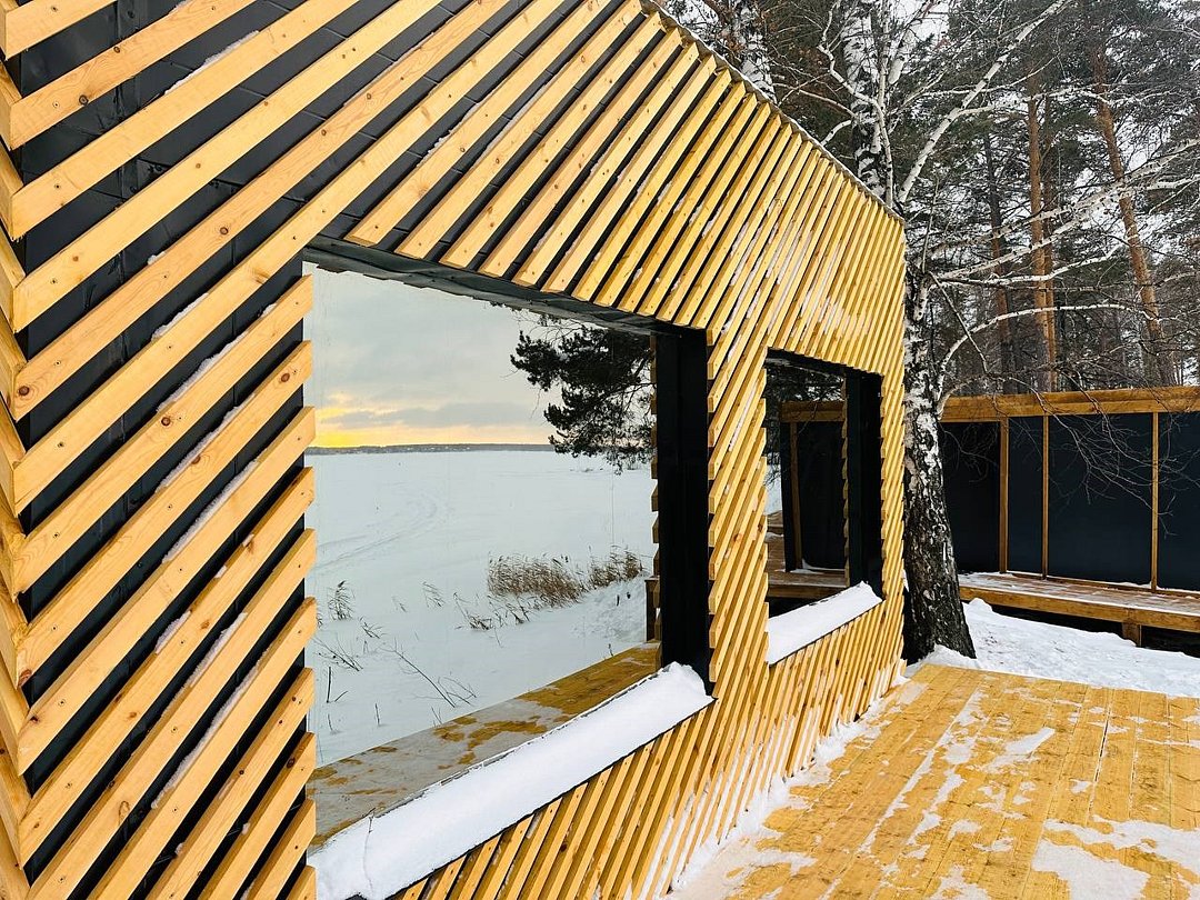 Домик 4-местный 2-комнатный №5 (вид на озеро)