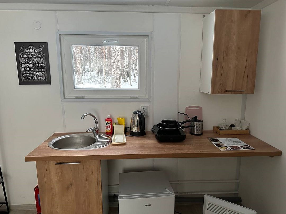 Домик 4-местный 2-комнатный №7 (вид на озеро)