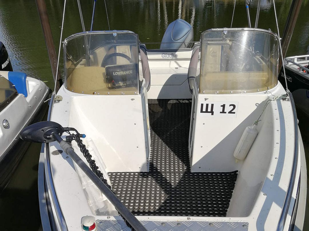 Катер Gladius 520