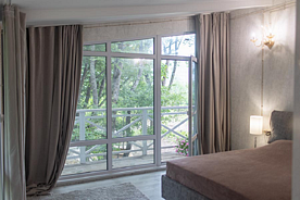 Аренда двухкомнатного домика (БЕЗ фитнес лагеря), Оздоровительный комплекс Драйв Парк, Алушта