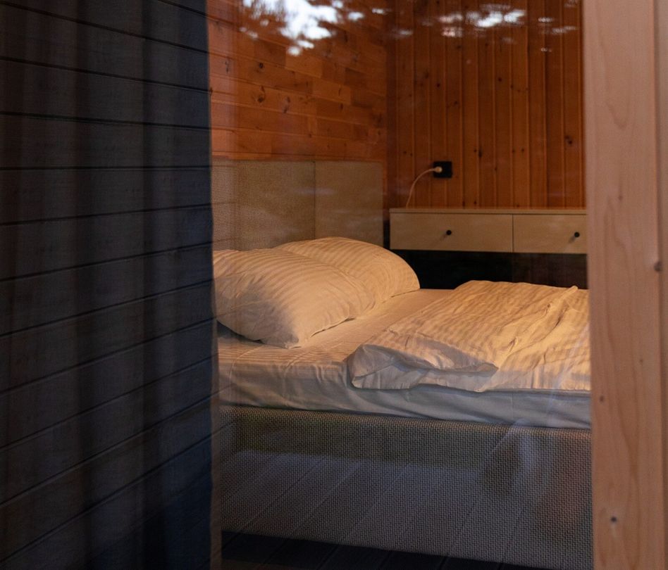 Дом 4-местный (с диваном)