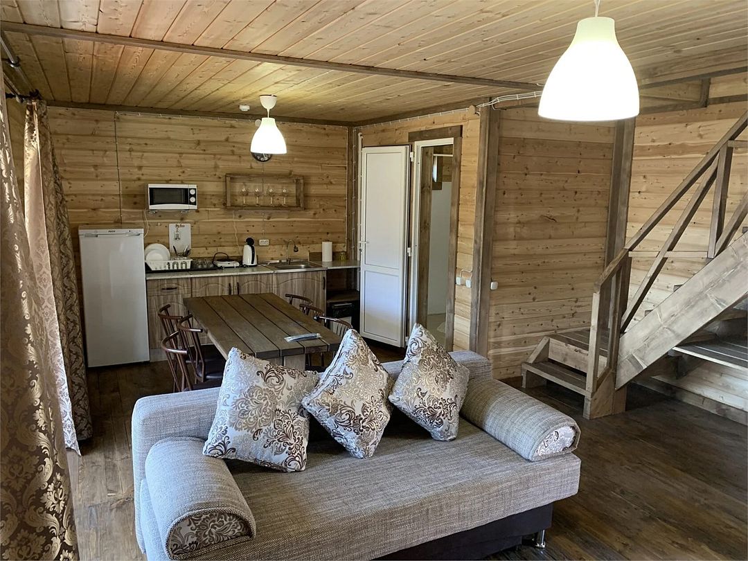 Люкс Плюс 6-местный 4-комнатный (120 м²)