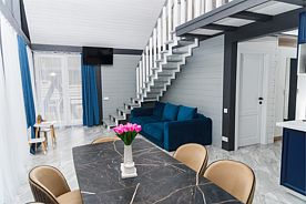 Коттедж 6-местный №18/1, 6 соток, Коттеджный комплекс Альпинс residence, село Чепош