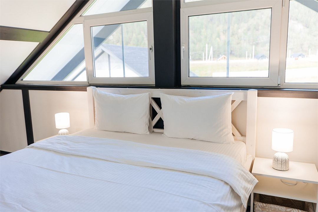 Коттедж 6-местный №2 (12 соток)