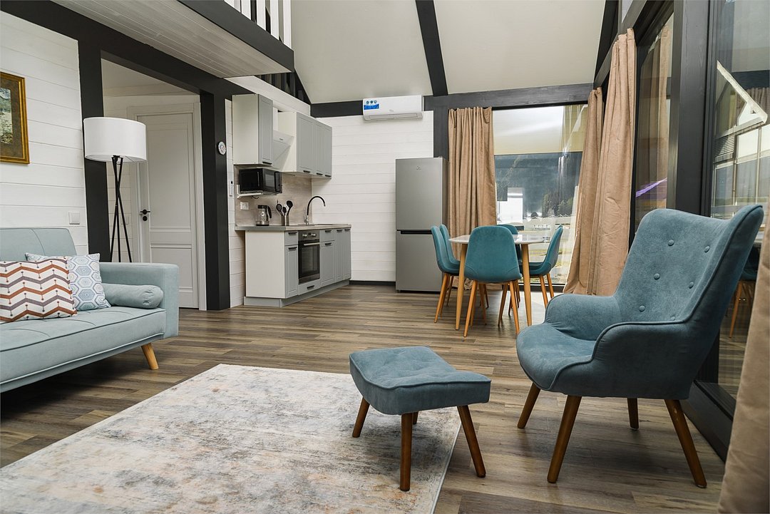 Коттедж 6-местный №77 (12 соток)