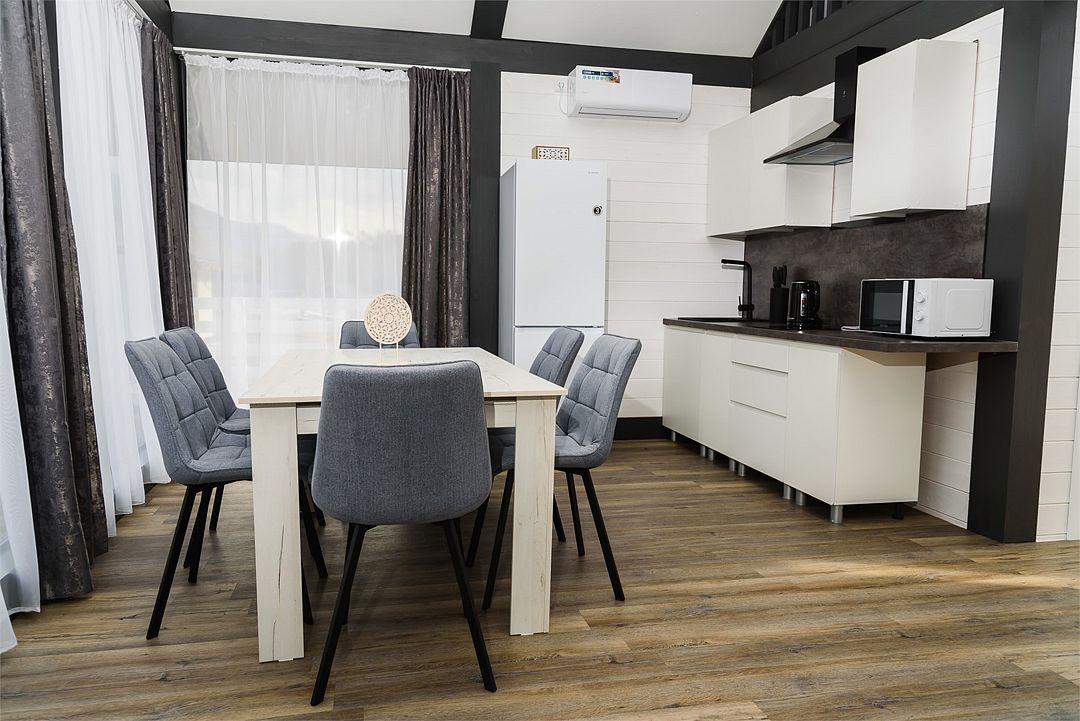 Коттедж 6-местный №86/1 (12 соток)