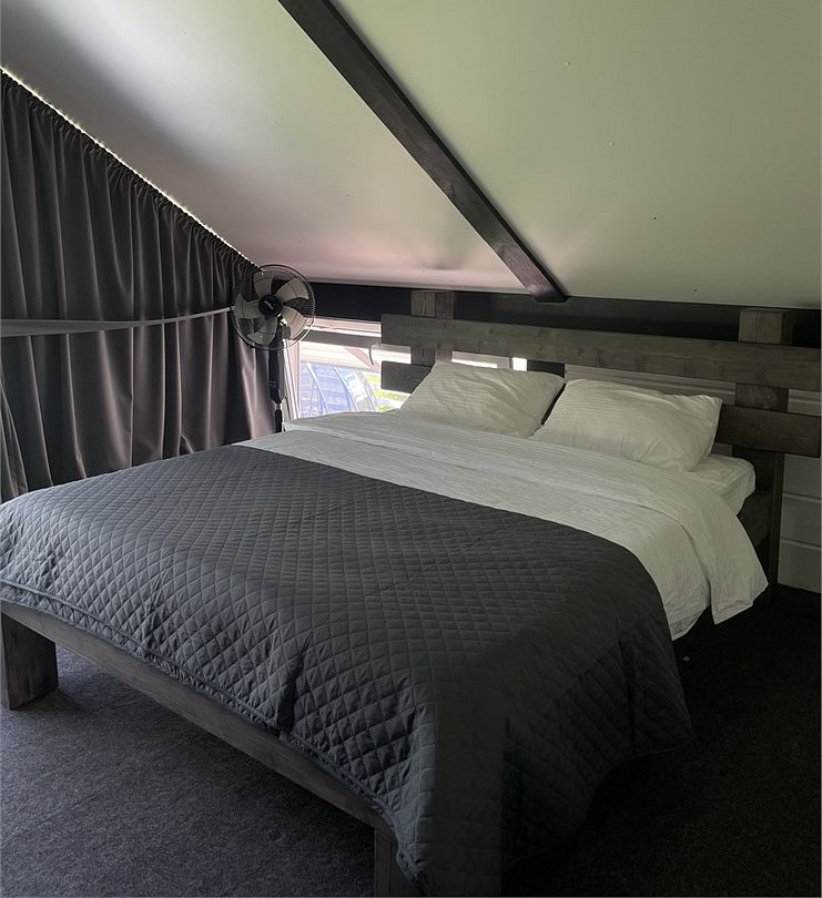 Коттедж 8-местный №13 (12 соток)