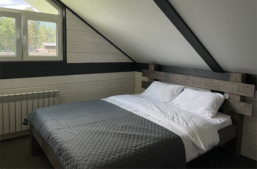 Коттедж 8-местный №13 (12 соток)