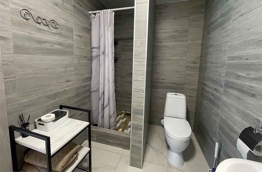 Коттедж 8-местный №13 (12 соток)