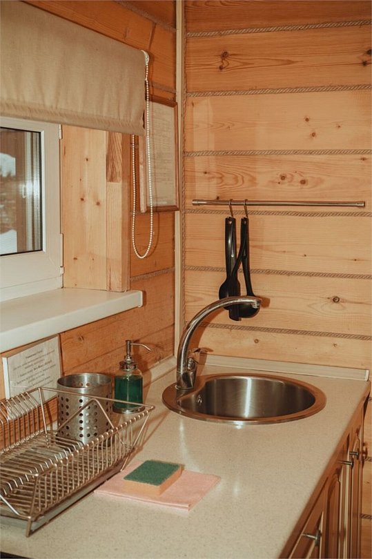 Дом 4-местный 2-комнатный (с панорамными окнами и верандой)