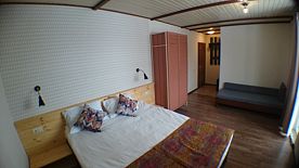 Трёхместный номер Standard с балконом и с красивым видом из окна, Гостевой дом Лыжа, деревня Зелёная Поляна