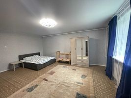 Коттедж с балконом и с красивым видом из окна, Частный Дом на Заречной, Псков