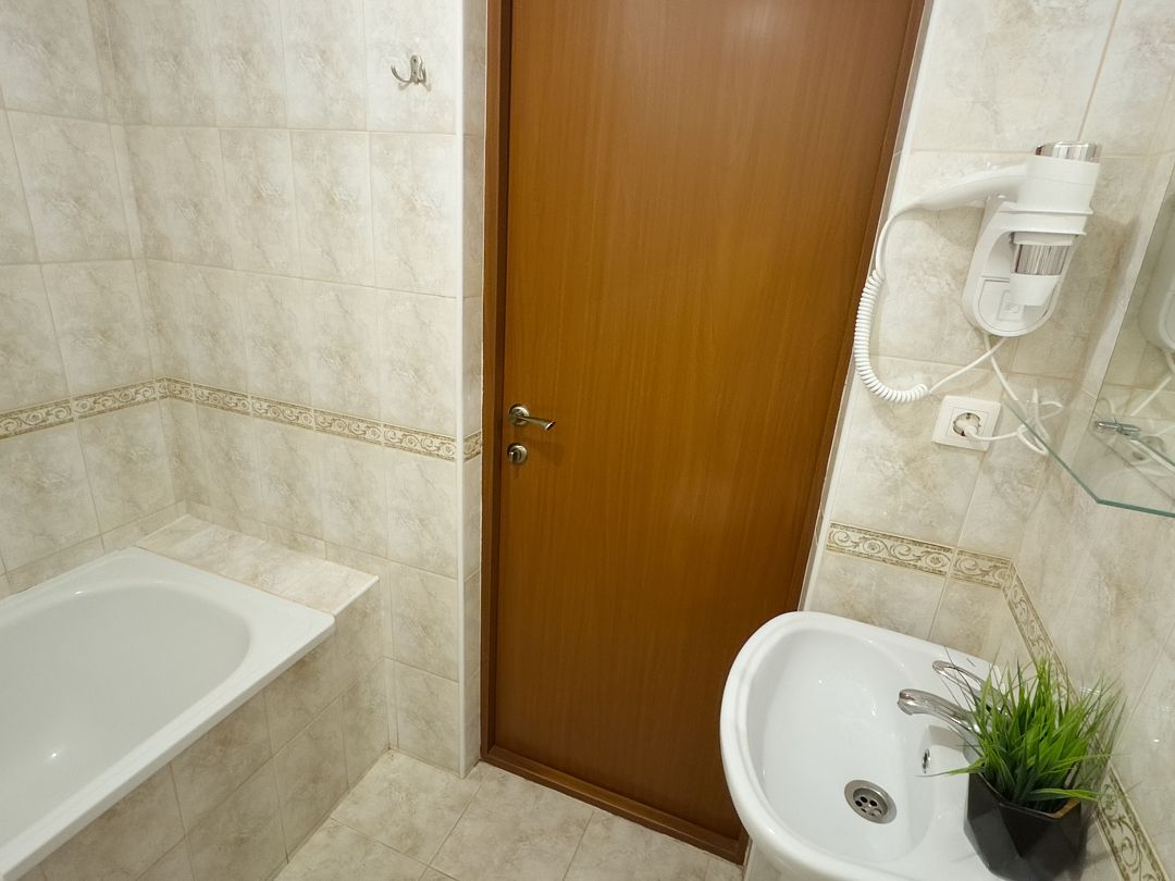 Улучшенный 4-местный (с балконом)