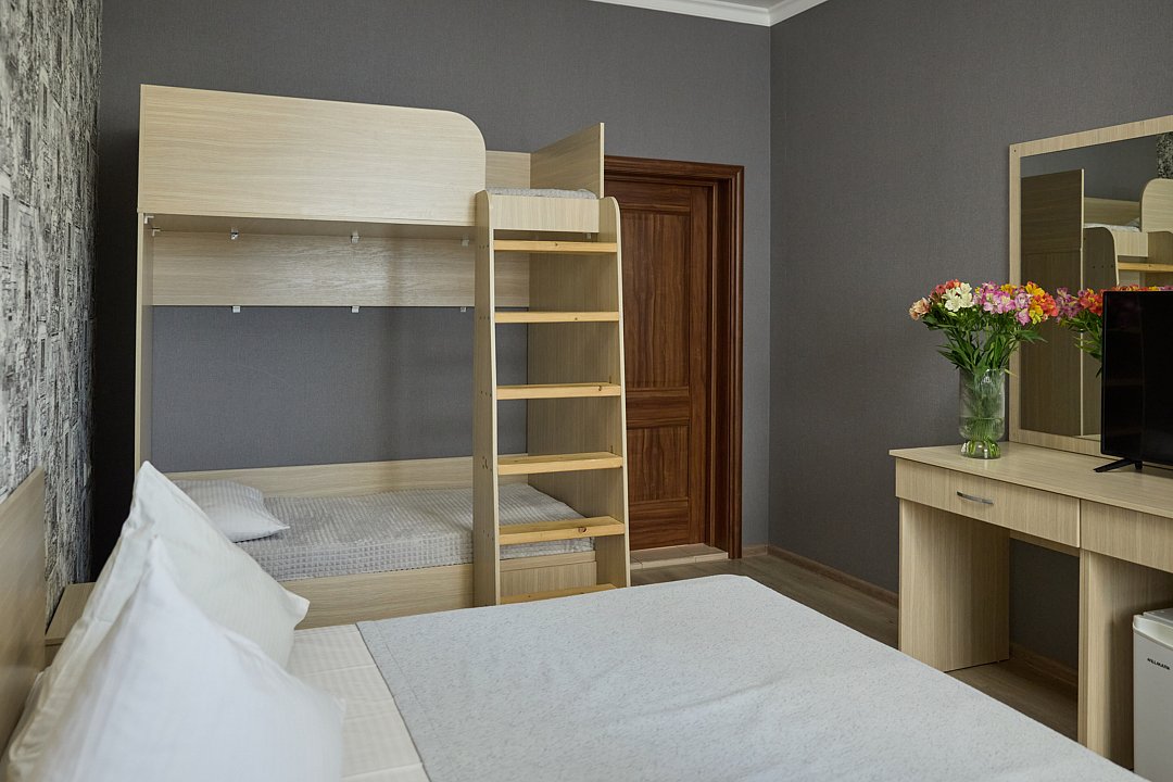 Семейный 4-местный 1-комнатный (с двухярусной кроватью)