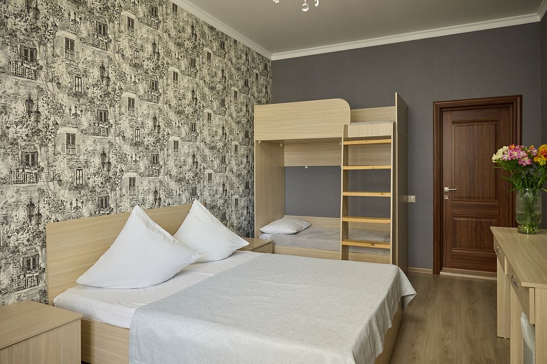 Семейный 4-местный 1-комнатный (с двухярусной кроватью)