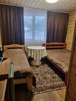 Четырёхместный номер Economy с балконом, База отдыха Яшкин Дом, Алтайский район