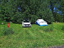 Место №12 палатка/автодом/караван, Кемпинг «Мышгород» Город Мастеров, Мышкинский