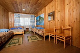 Пятиместный номер «Бюджет», База отдыха Байкальская радуга, деревня Куркут