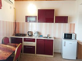 Люкс 2- хкомнатный с кухней №5, Гостевой дом Мари-Анна, Межводное