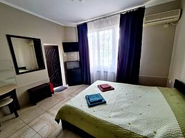 Стандарт  3-х местный, Гостевой дом Маяк, Ялта