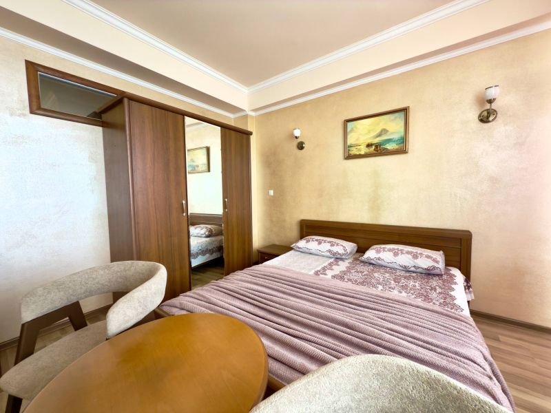 Зелёный уголок в Форосе, Крым: фото 3