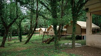 Глэмпинг  Инал